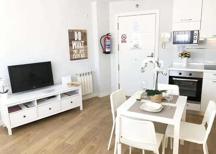 Apto Vistas Mar Y Monte Céntrico Garaje Incluido * Castro Urdiales