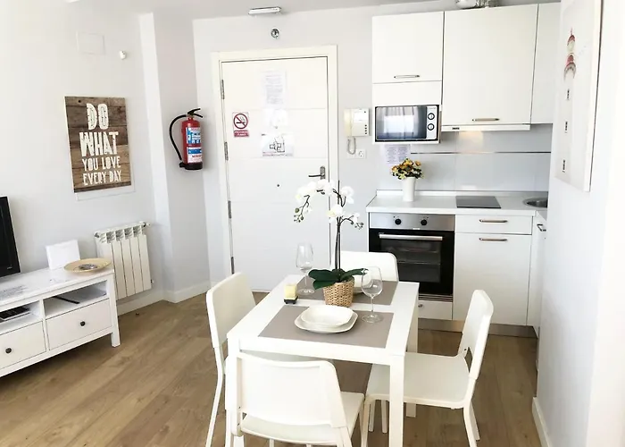 Apto Vistas Mar Y Monte Céntrico Garaje Incluido Castro Urdiales