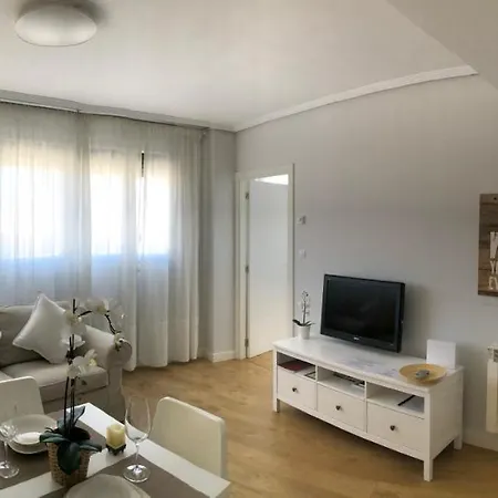 Holidays - Vistas Mar Y Monte Centrico Garaje Gratis